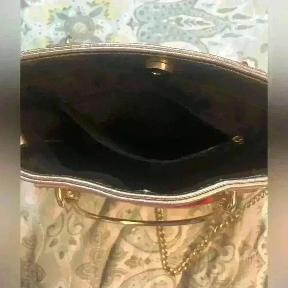 vintage metallic bag with flower embroidery - Picture 4 of 6